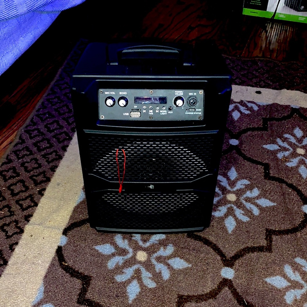 QFX X TWS mini speaker